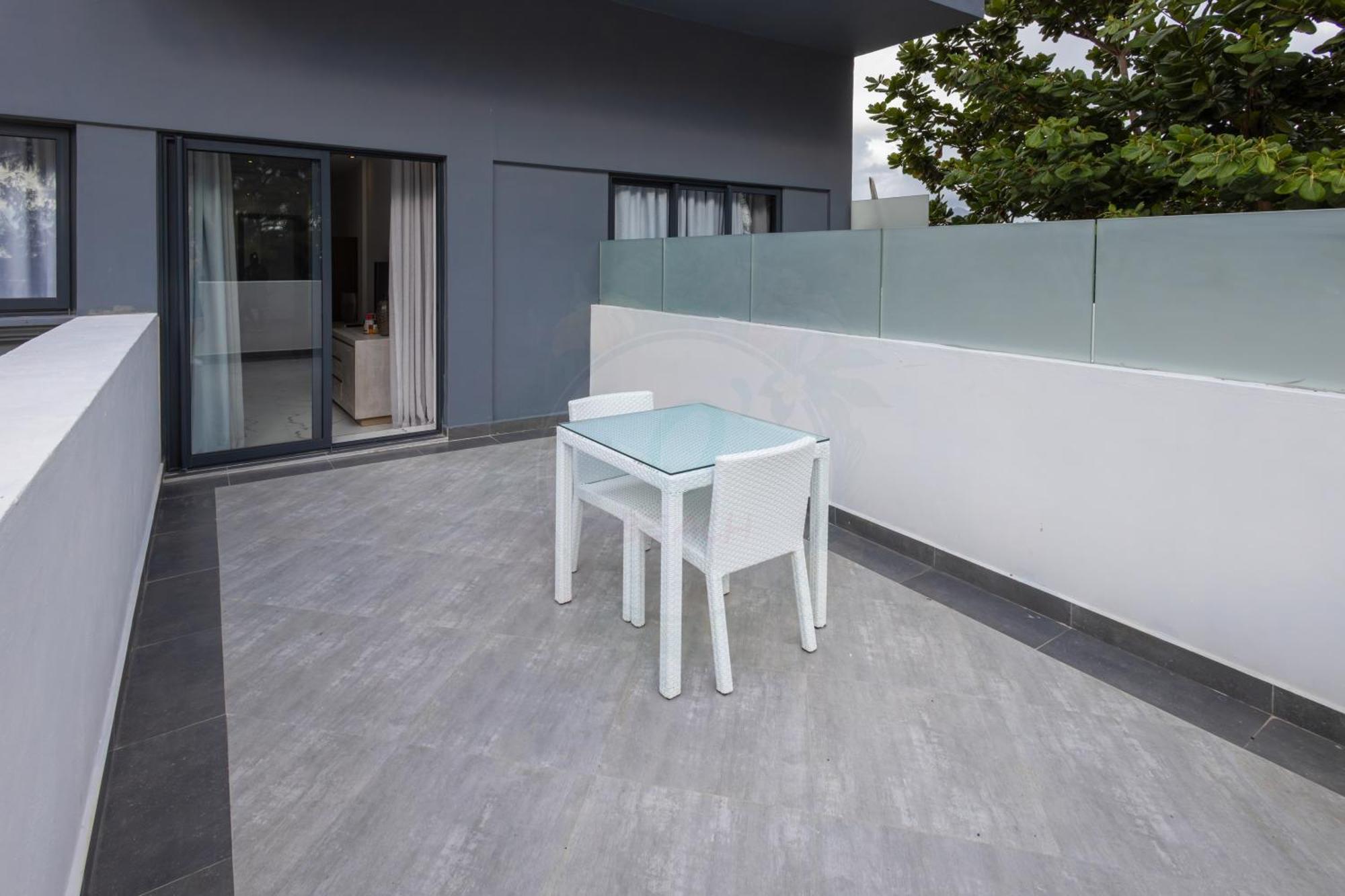 O'Beach Boutique Studios Flic en Flac Экстерьер фото